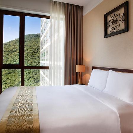Serenity Coast All Suite Resort Санья Экстерьер фото