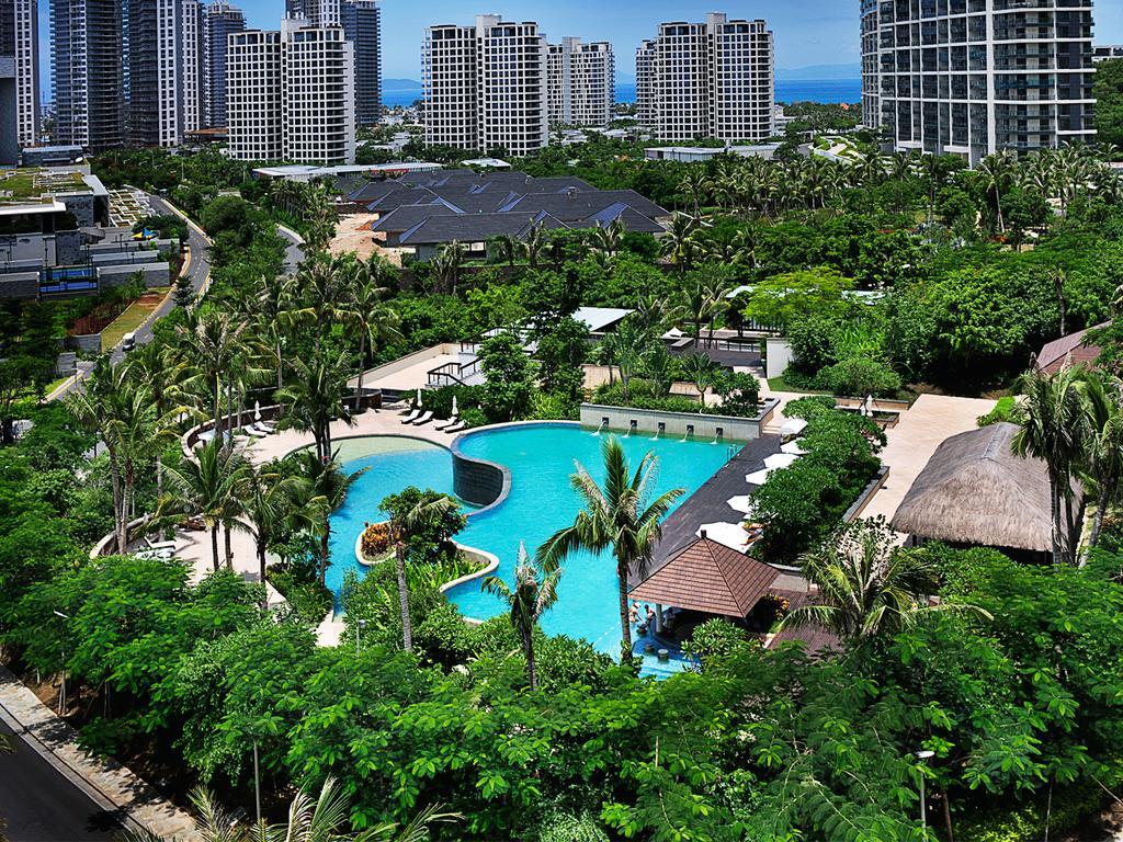Serenity Coast All Suite Resort Санья Экстерьер фото