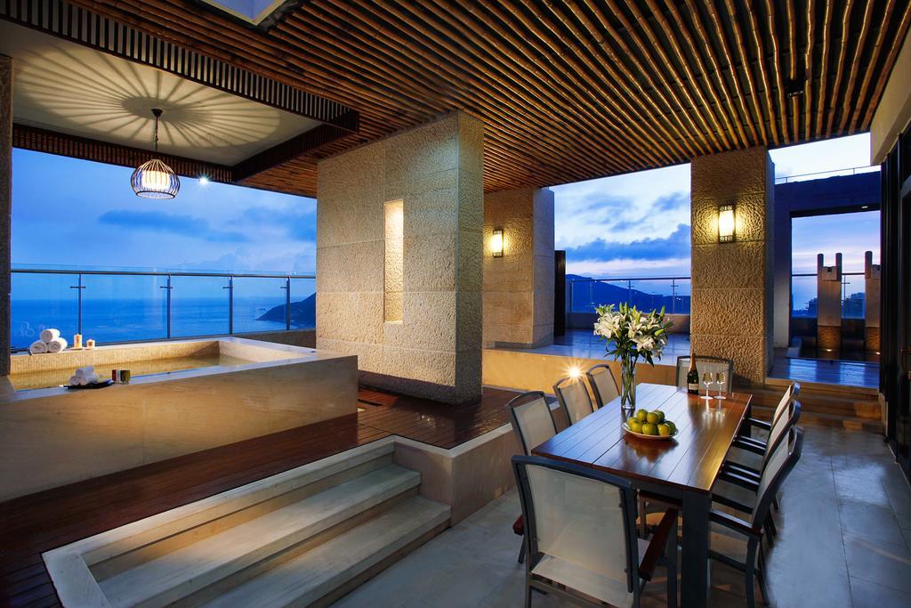 Serenity Coast All Suite Resort Санья Экстерьер фото